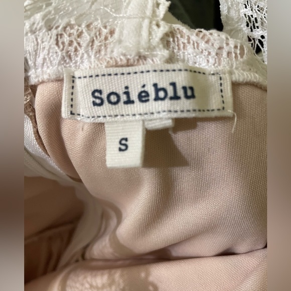 Tan and white lace dress - Picture 2 of 6